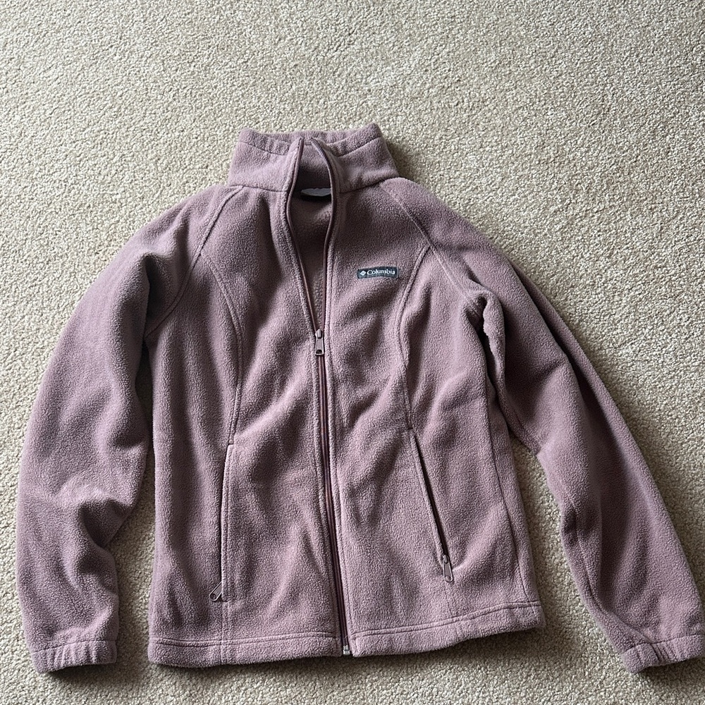 Columbia Women’s Mauve Relaxed Fleece Jacket